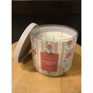 Bath & Body Works 3 Wick Candle Peppermint Bark